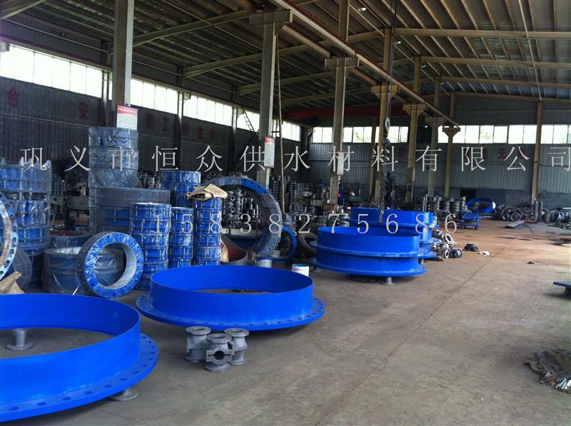 管道伸縮接頭生產車間